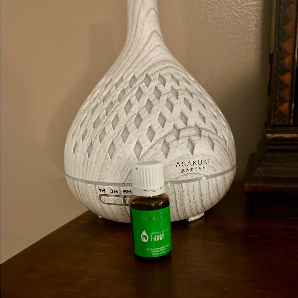 Young Living T-AWAY Essential Oil for PETS